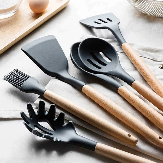 Kitchen utensil set